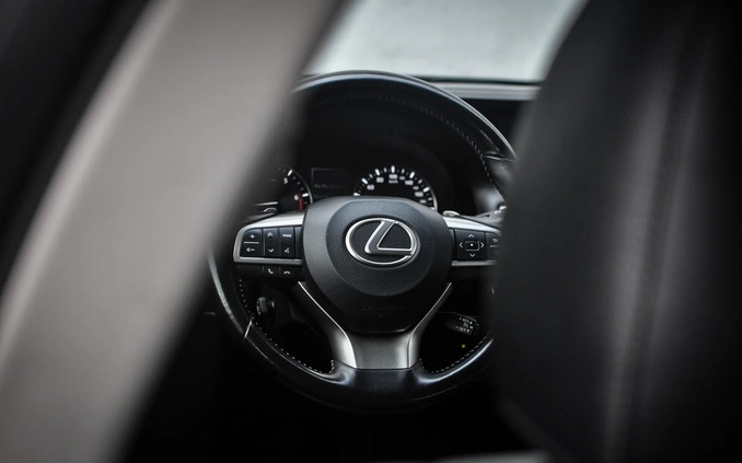 Lexus GS cena 104900 przebieg: 135046, rok produkcji 2015 z Stawiski małe 301